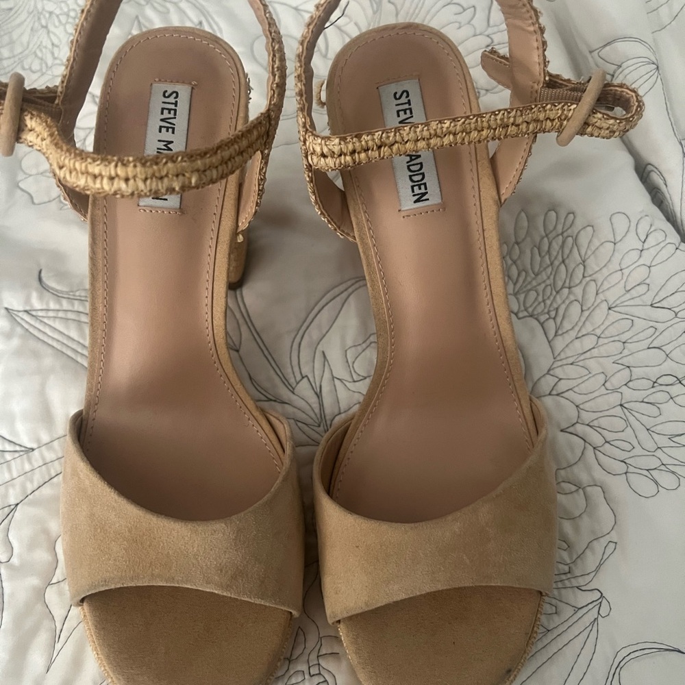 Steve Madden Beige Raffia Wedge Sandals - Picture 2 of 11